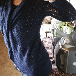 Kirra brand crocheted sweater size small navy blue